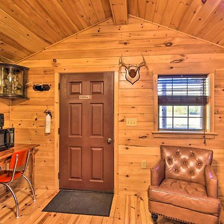 Rural Cabin Hideaway With Fire Pit And Mtn Views! Parsons 外观 照片