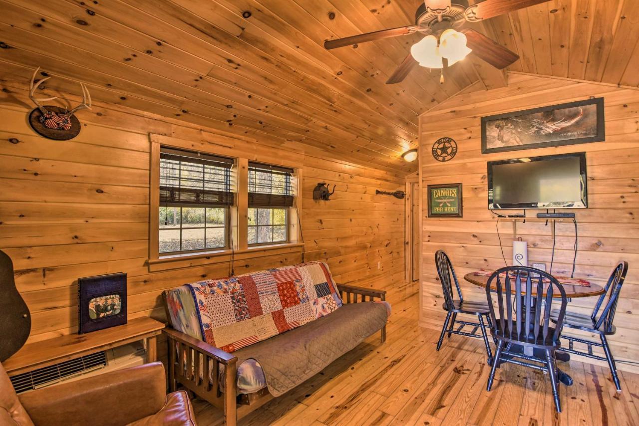 Rural Cabin Hideaway With Fire Pit And Mtn Views! Parsons 外观 照片